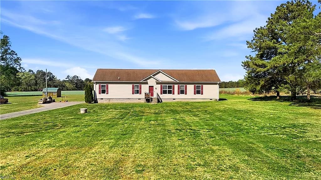 22300 Medicine Springs RD, COURTLAND VA 23837 - Main photo
