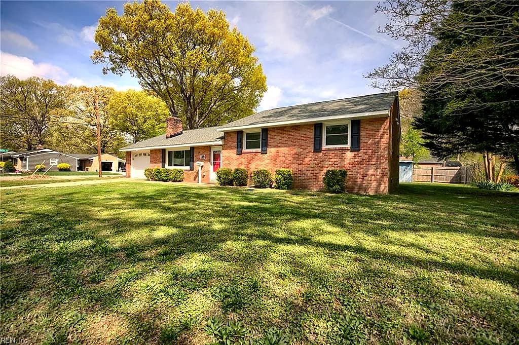 129 Henry Clay RD, NEWPORT NEWS VA 23601 - Main photo