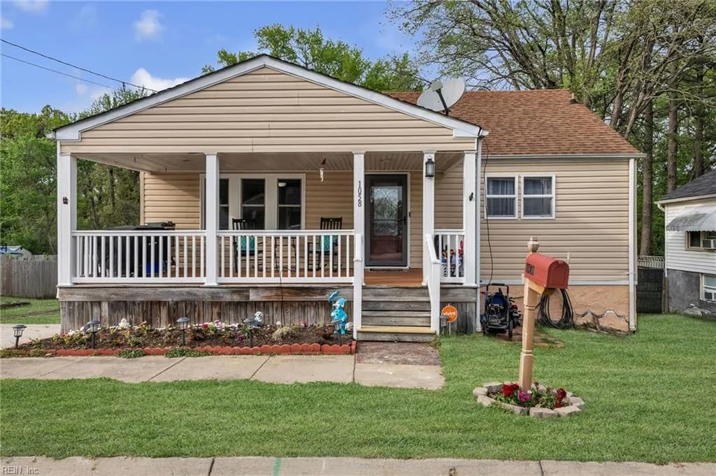 1058 Ivaloo ST, NORFOLK VA 23513 - Main photo