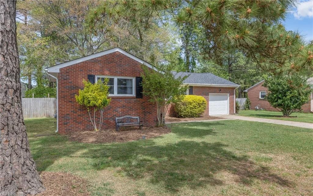 62 Rexford DR, NEWPORTNEWS VA 23608 - Photo 3