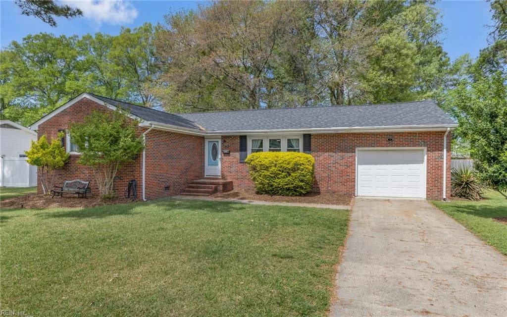 62 Rexford DR, NEWPORTNEWS VA 23608 - Photo 5