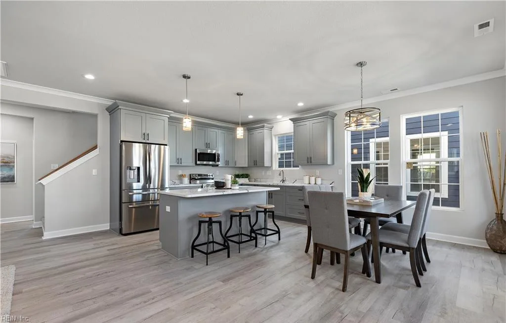 220 W 27th ST, NORFOLK VA 23517 - Photo 4