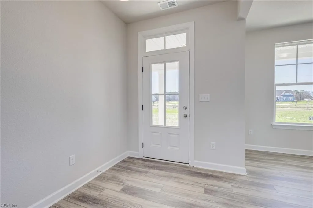717 Beaver Dam RD, CHESAPEAKE VA 23322 - Photo 5