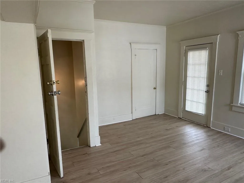 114 W 38th ST, NORFOLK VA 23504 - Photo 4