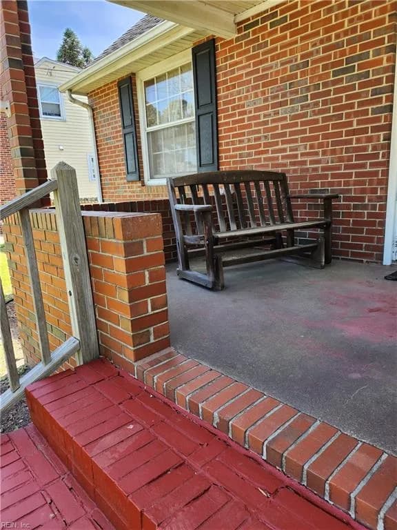 20 Greenbrier RD, PORTSMOUTH VA 23707 - Photo 3