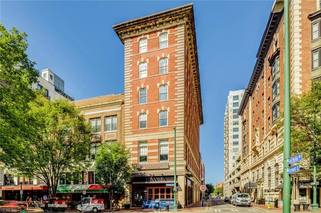 241 Granby ST #10, NORFOLK VA 23510 - Main photo