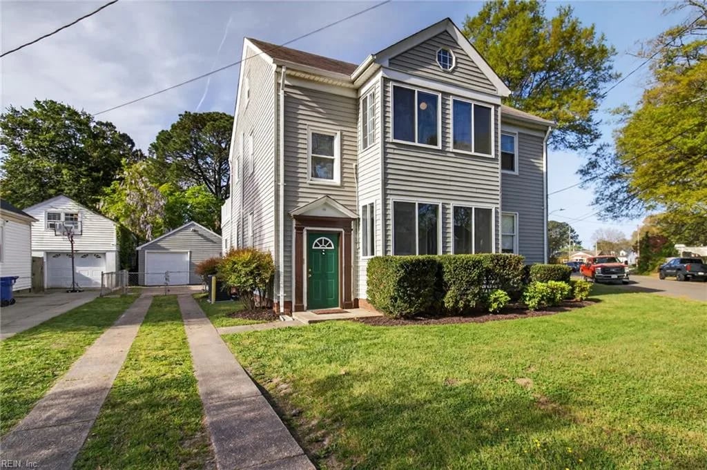 8 Dahlgren AVE, Portsmouth — Multi Family Residential, 1,912 sqft