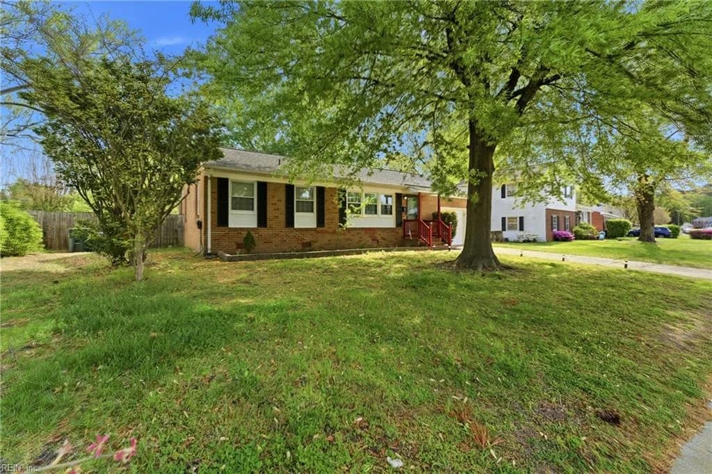 203 Valirey DR, HAMPTON VA 23669 - Photo 5