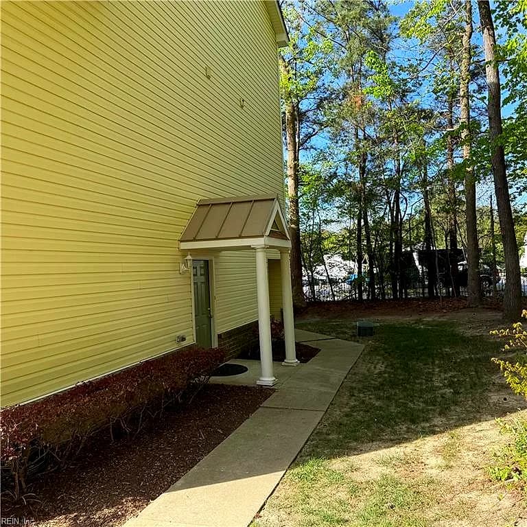 828 Skelton WAY, NEWPORT NEWS VA 23608 - Photo 3