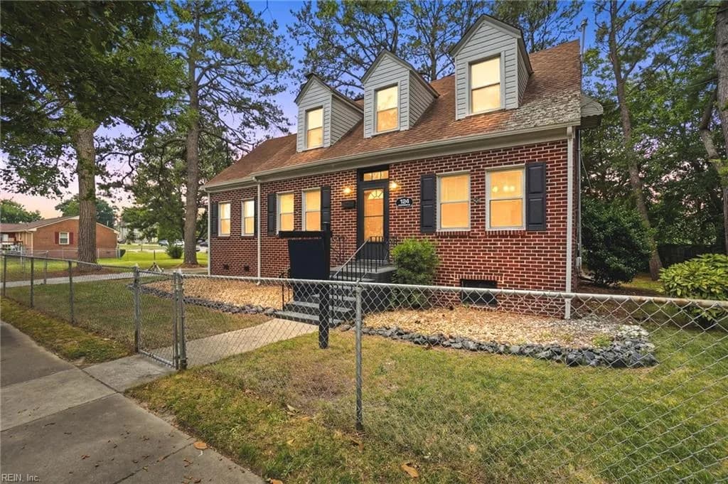 124 Armstrong ST, PORTSMOUTH VA 23704 - Photo 4