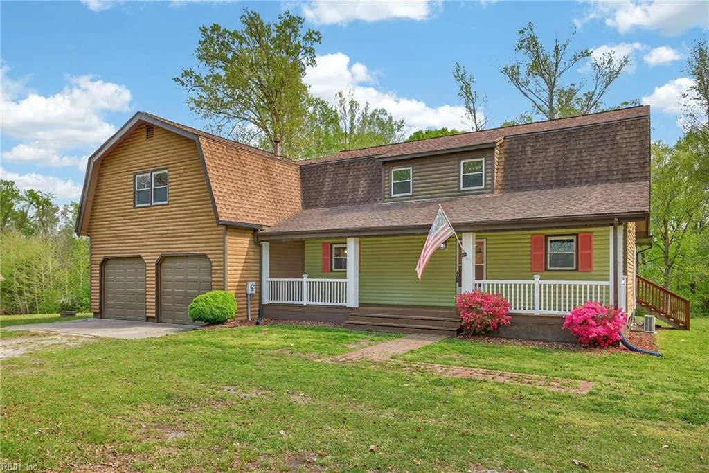 7920 Harvest DR, Suffolk — 3 bed Residential, 2,016 sqft