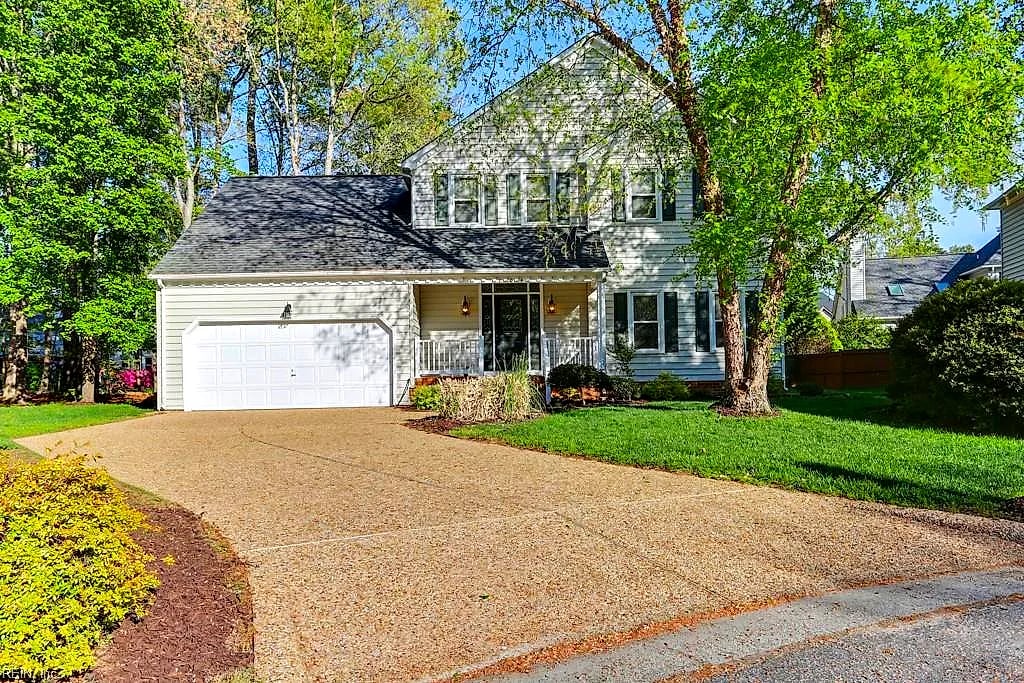 104 Compass CT, Yorktown — 4 bed Residential, 2,476 sqft