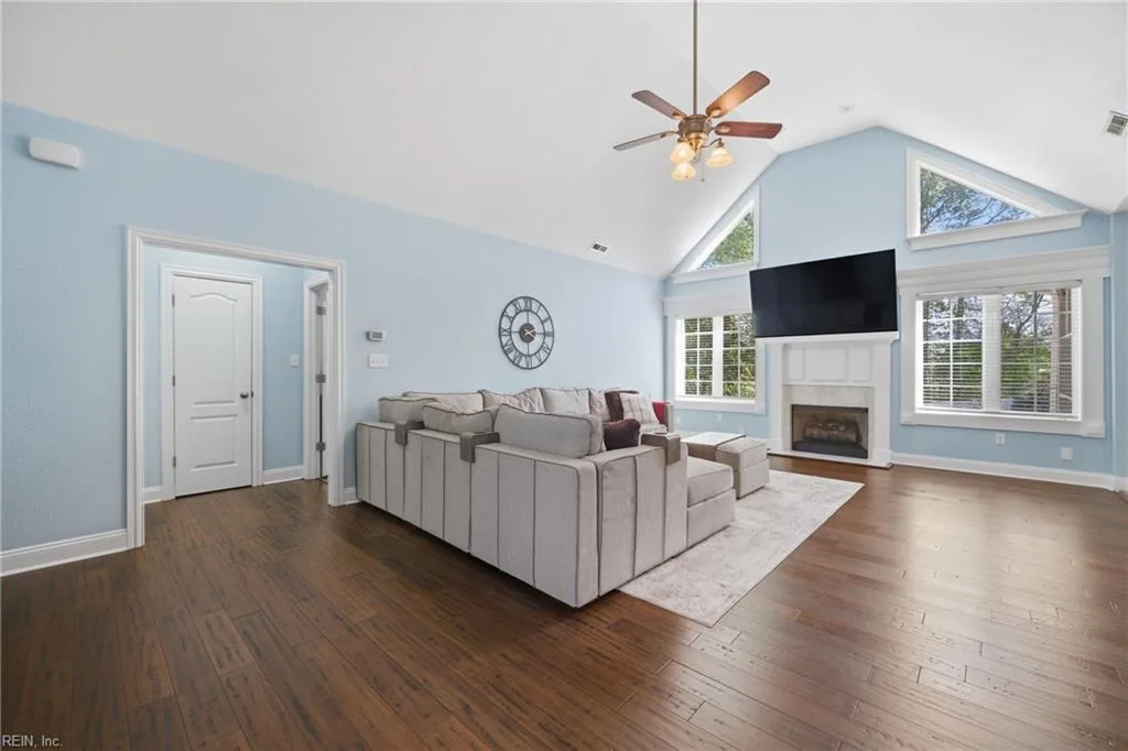1125 Sutherlyn CT, CHESAPEAKE VA 23322 - Photo 5