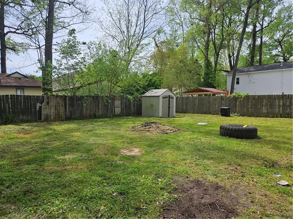 13 Beacon RD, PORTSMOUTH VA 23702 - Photo 4