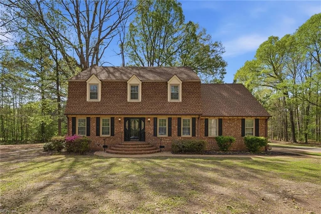 941 Pleasant Ridge DR, Chesapeake — 3 bed Residential, 2,728 sqft