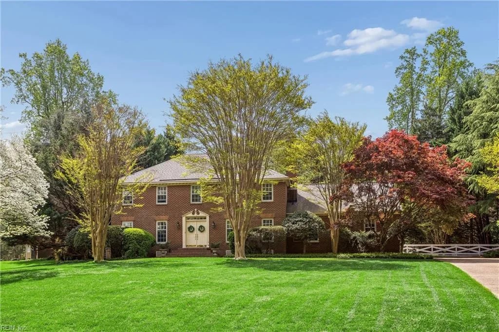233 Richard Burbydge NONE, Williamsburg — 5 bed Residential, 3,058 sqft