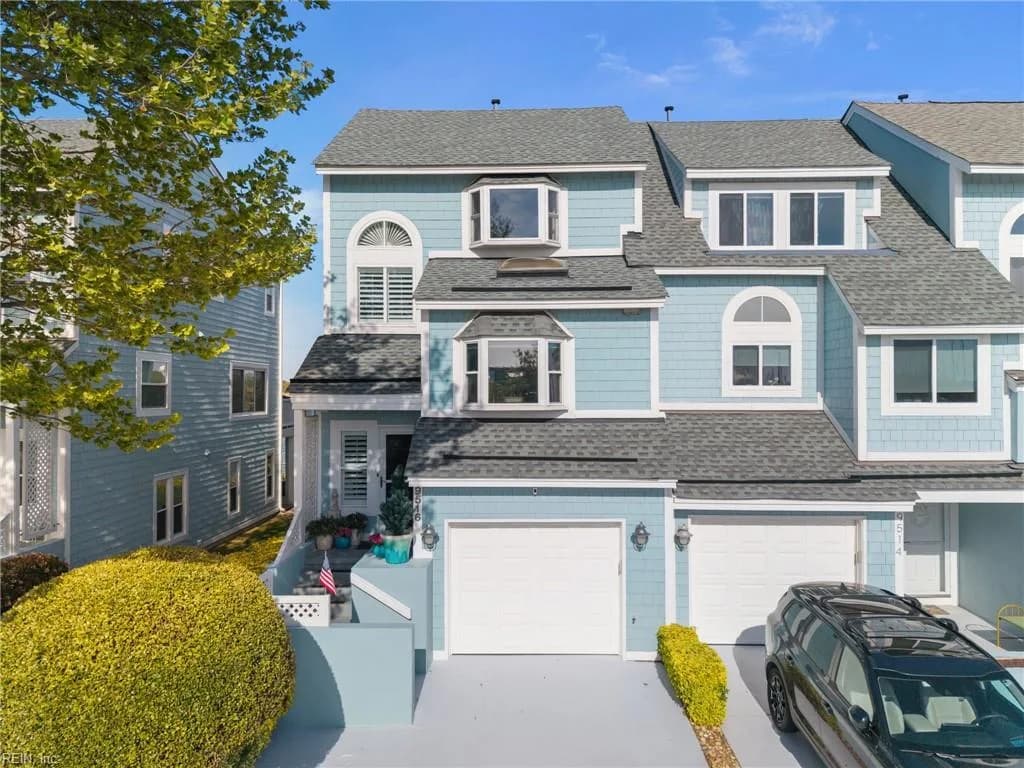 9516 Bay Front DR, NORFOLK VA 23518 - Main photo