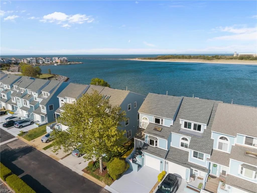 9516 Bay Front DR, NORFOLK VA 23518 - Photo 5