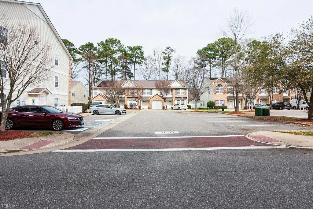 431 Old Colonial WAY #303, NEWPORTNEWS VA 23608 - Photo 3