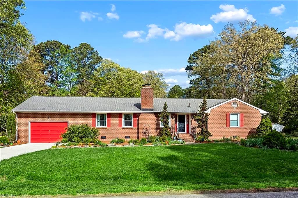 214 Nelson District RD, YORKTOWN VA 23692 - Main photo