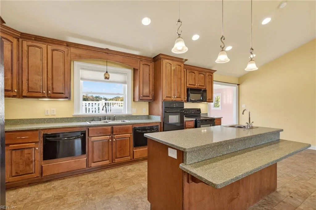 2301 Airport RD, SUFFOLK VA 23434 - Photo 5