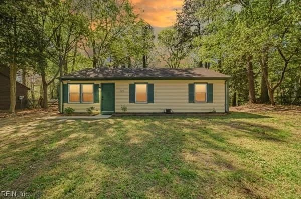 7398 Battery DR, GLOUCESTER VA 23061 - Photo 3
