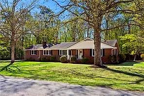 301 Pond DR, SUFFOLK VA 23434 - Main photo