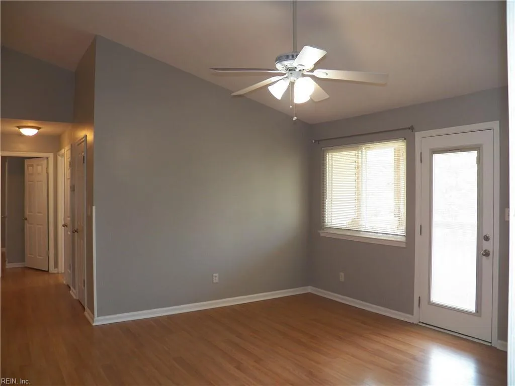 12663 Daybreak CIR, NEWPORTNEWS VA 23602 - Photo 3