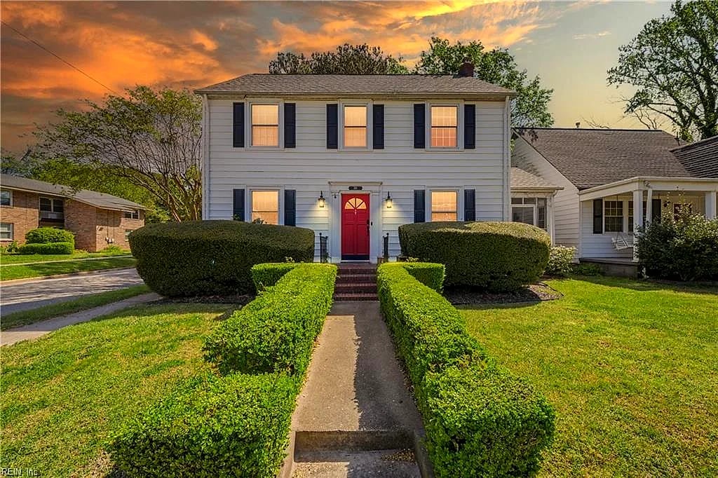 301 Douglas AVE, Portsmouth — 3 bed Residential, 1,593 sqft