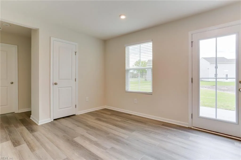 429 Forecastle ST, PORTSMOUTH VA 23701 - Photo 5