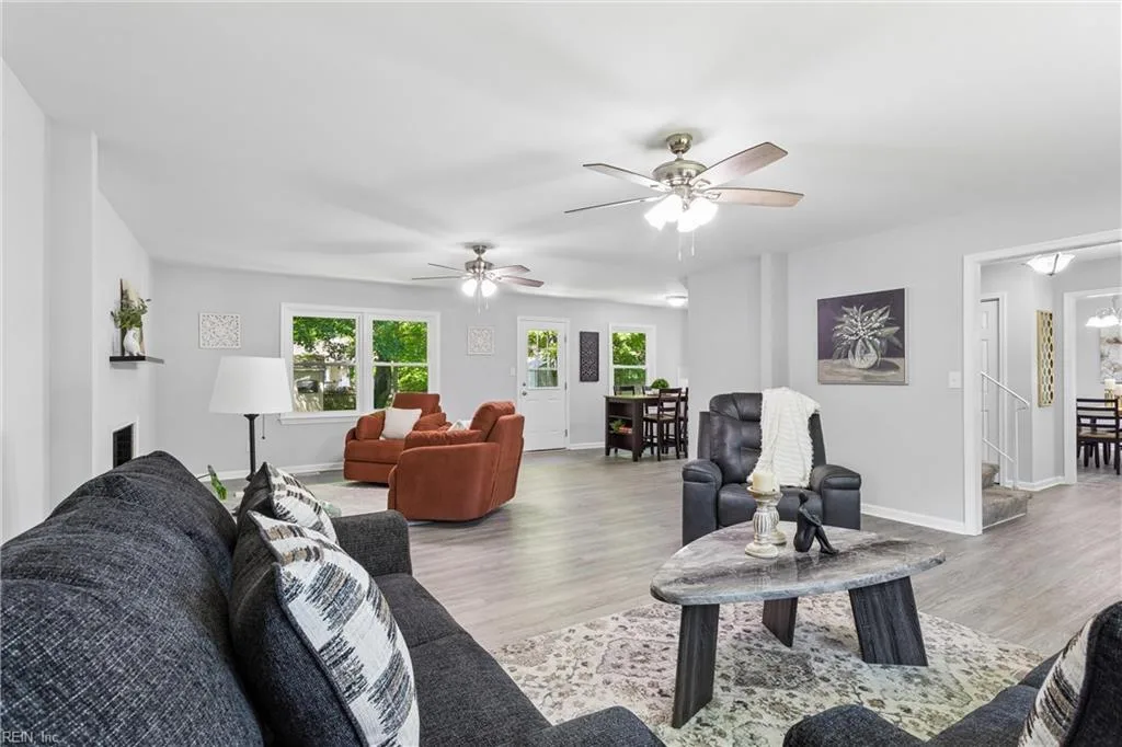 127 James Landing RD, NEWPORTNEWS VA 23606