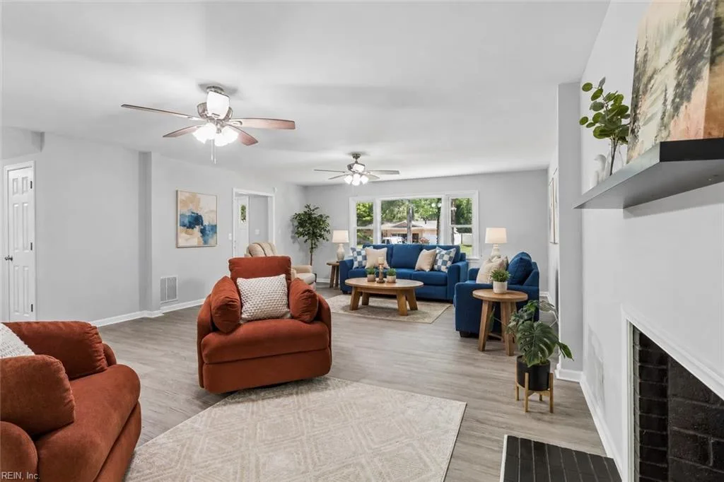 127 James Landing RD, NEWPORTNEWS VA 23606 - Photo 5