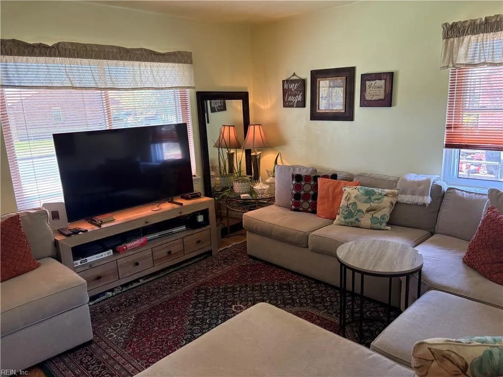 805 Portland ST, CHESAPEAKE VA 23324 - Photo 4