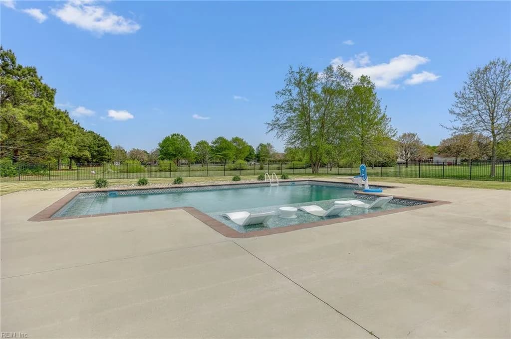 640 Planters CT, VIRGINIABEACH VA 23457 - Photo 3
