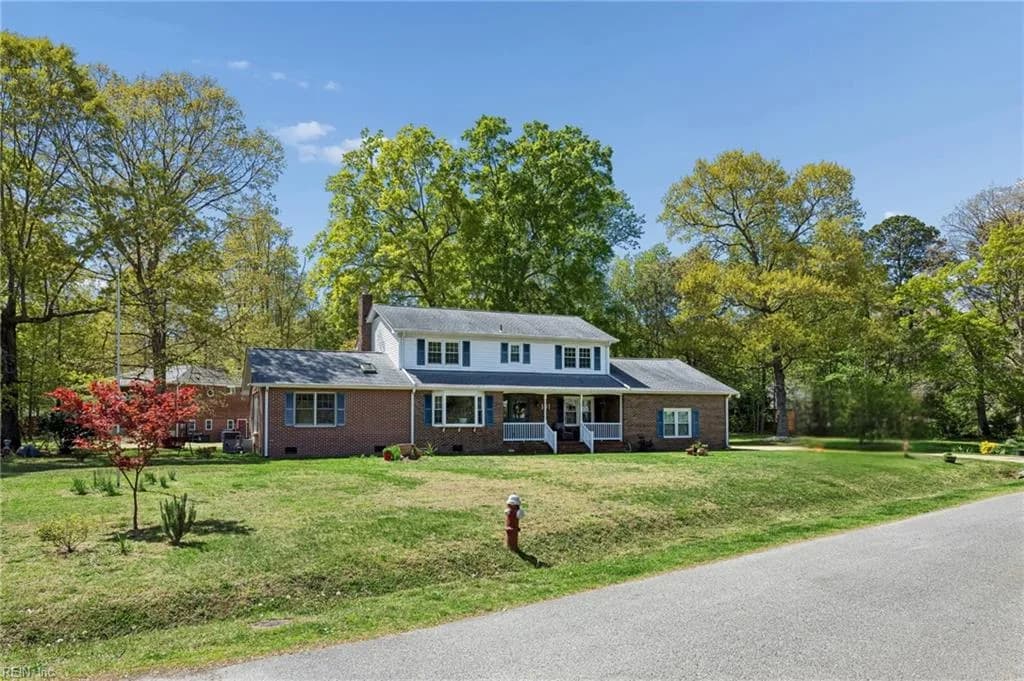 101 Azalea DR, YORKTOWN VA 23692 - Photo 5