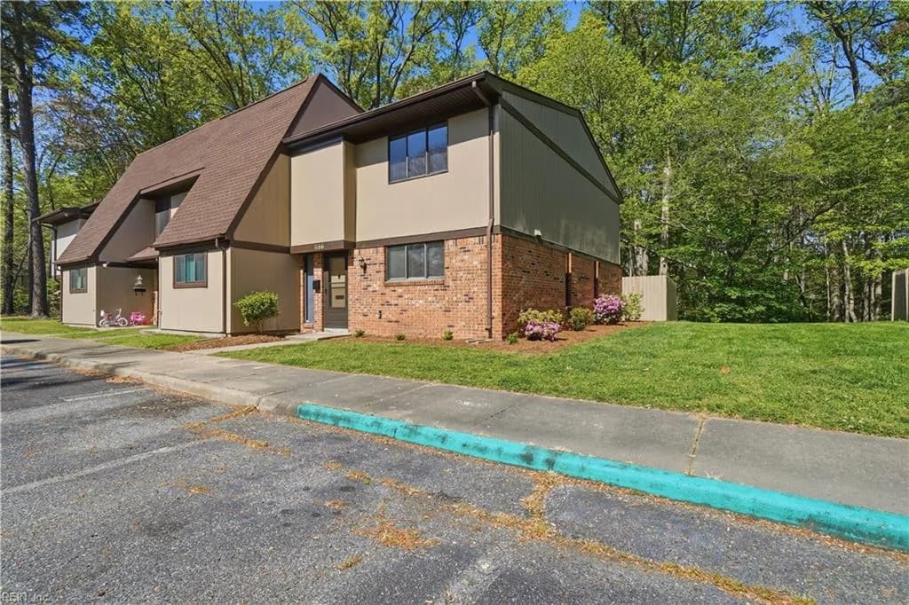 1166 Willow Green DR, NEWPORTNEWS VA 23601 - Photo 3