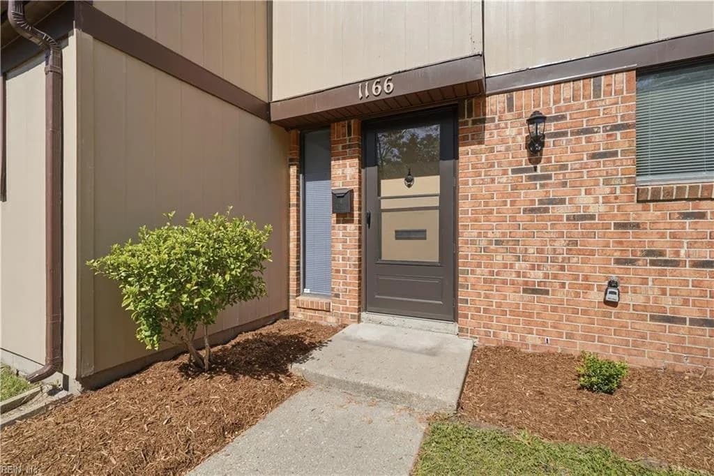 1166 Willow Green DR, NEWPORTNEWS VA 23601 - Photo 5