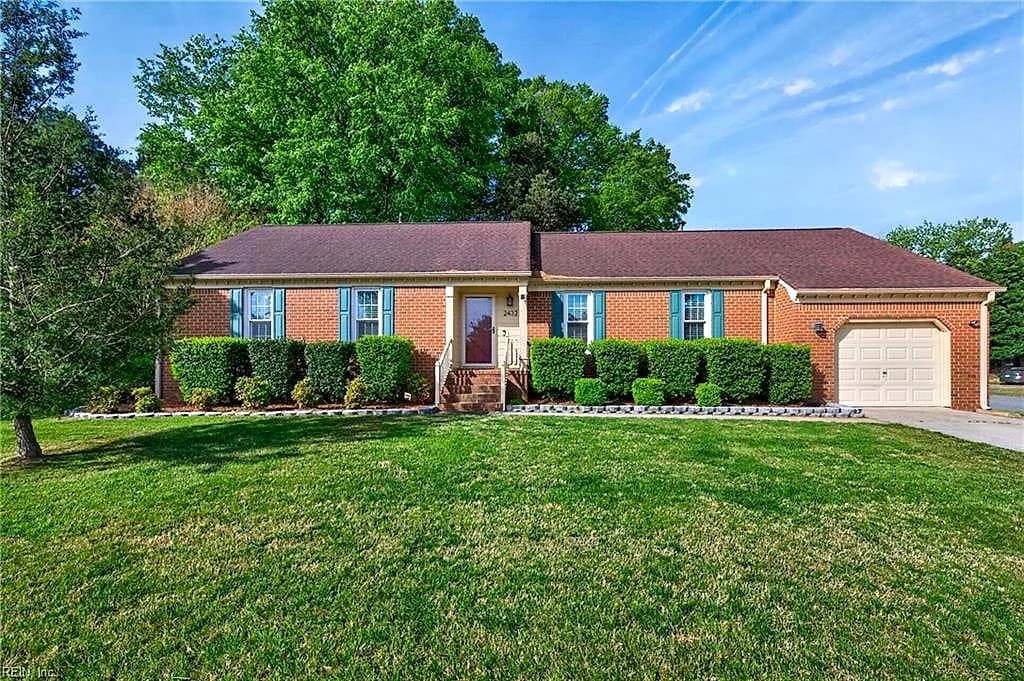 2432 Lakewood LN, CHESAPEAKE VA 23321 - Main photo