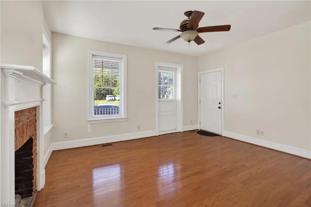 3710 Colley AVE #B, NORFOLK VA 23508 - Photo 5
