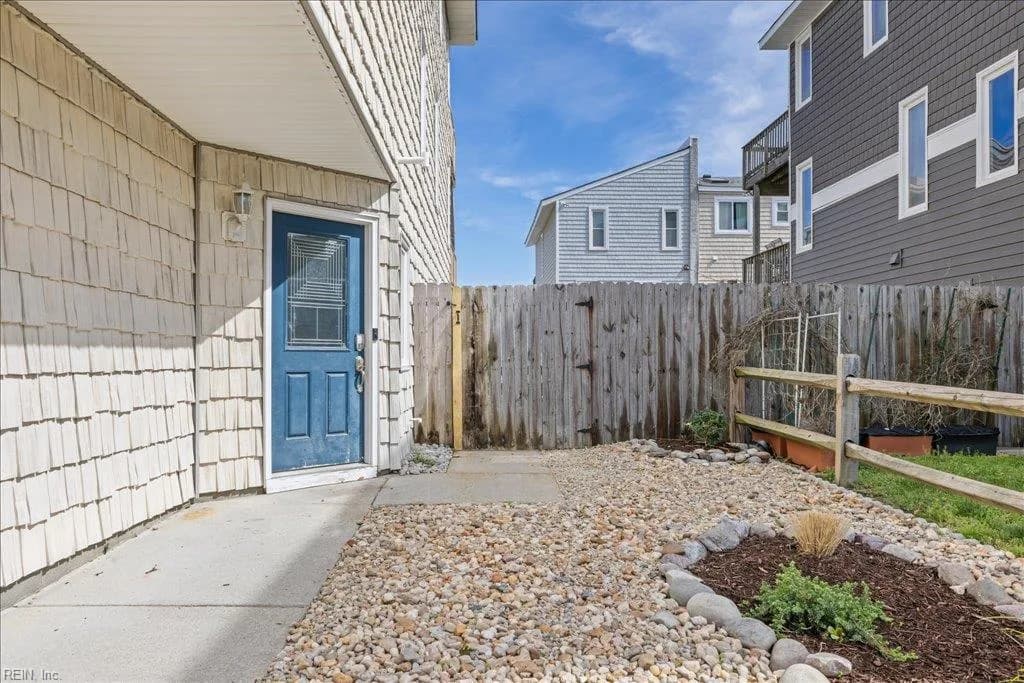 4504 Ocean View AVE, VIRGINIABEACH VA 23455 - Photo 4