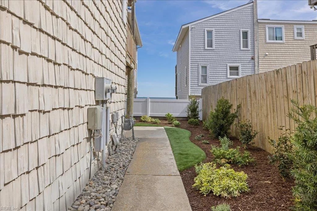4504 Ocean View AVE, VIRGINIABEACH VA 23455 - Photo 5