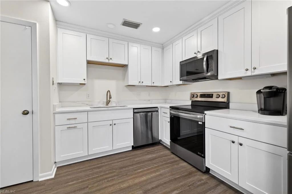 2911 Odin PL, VIRGINIABEACH VA 23451 - Photo 5