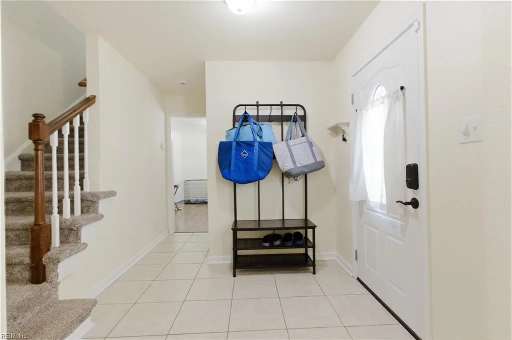 1431 Peony ARCH, VIRGINIABEACH VA 23453 - Photo 5