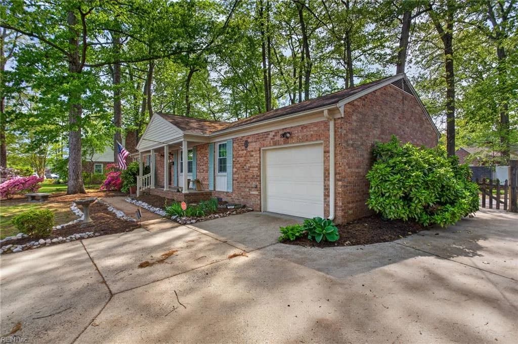 859 Elder RD, NEWPORTNEWS VA 23608 - Photo 4