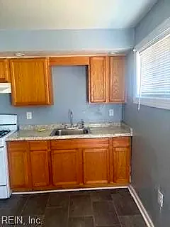 1102 Cavalier BLVD, PORTSMOUTH VA 23701 - Photo 5