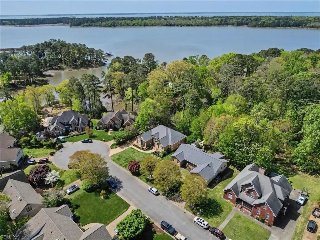 113 Millers Cove RD, NEWPORTNEWS VA 23602 - Photo 5