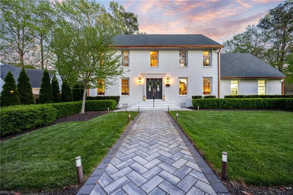 621 Hollygate LN, Chesapeake — 5 bed Residential, 3,419 sqft