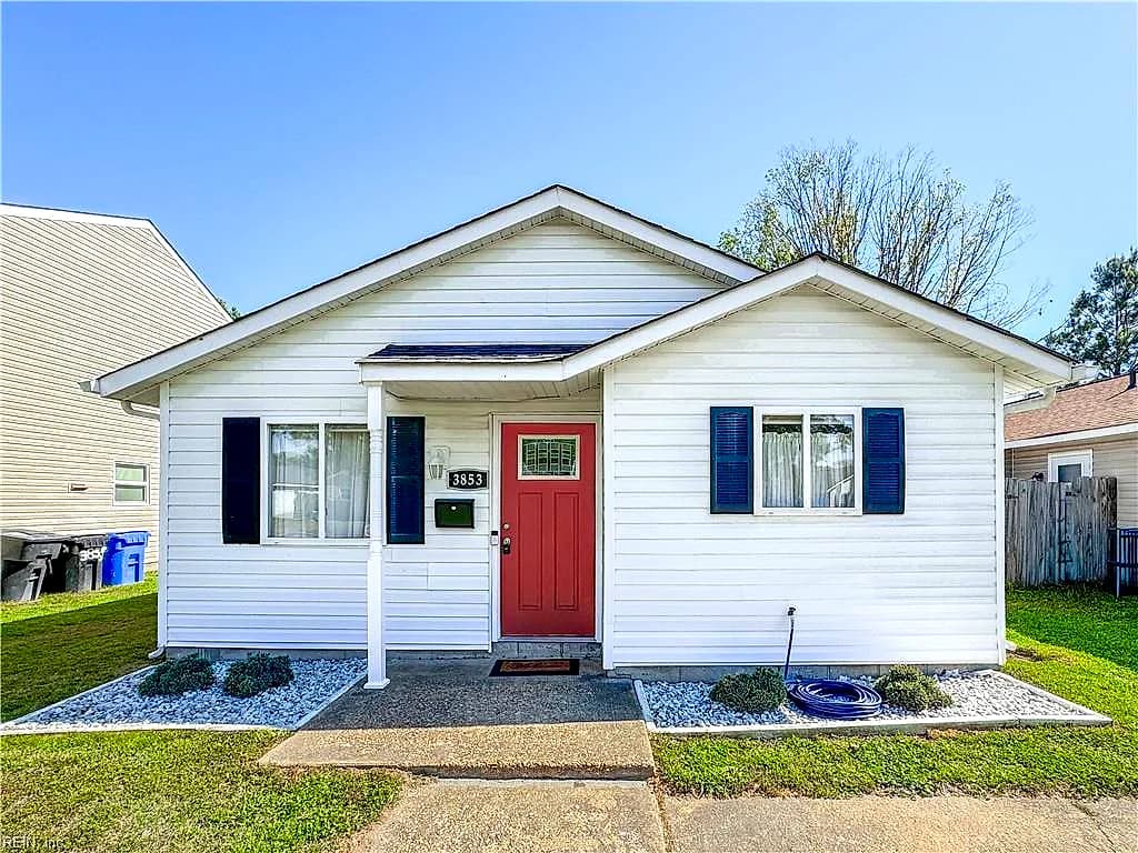 3853 Sugar Creek CIR, PORTSMOUTH VA 23703 - Main photo