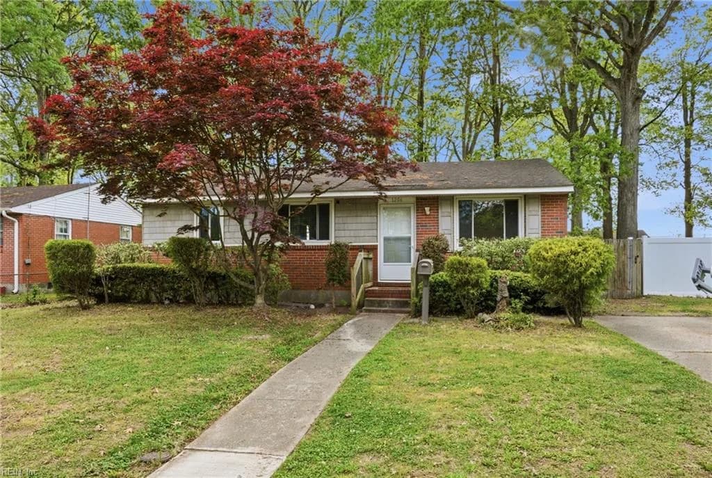 1206 Cleona DR, CHESAPEAKE VA 23324 - Photo 3