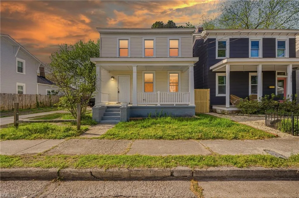 2011 Holladay ST, PORTSMOUTH VA 23704